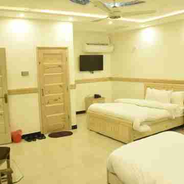 Royal Inn Hotel Rooms