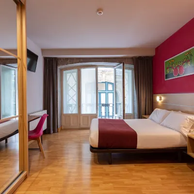 كاسوال أرياجا بيلباو Hotels near محطة مترو اباندو