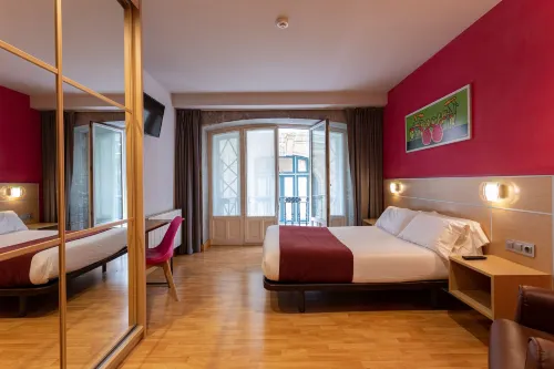 Casual Arriaga - 2-Star