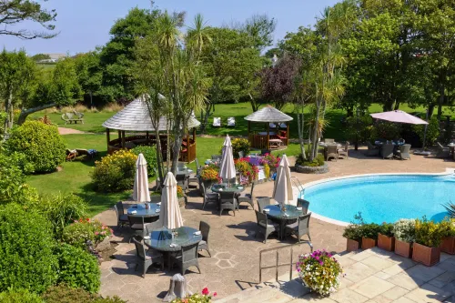 The Farmhouse Hotel and Restaurant Hotels in St Saviour Guernsey