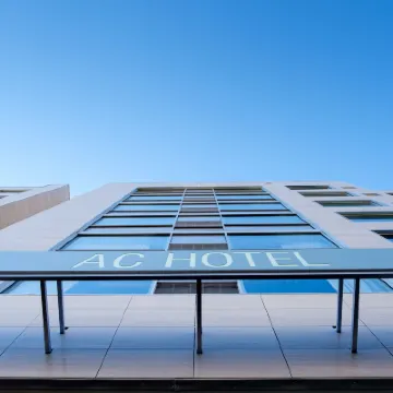AC Hotel Cincinnati at the Banks Hotels near Skystar Wheel