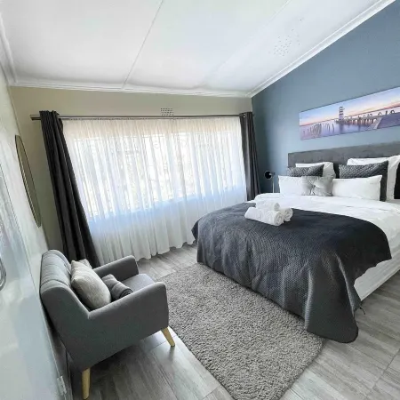 Chic Modern House on Neasden - 2085