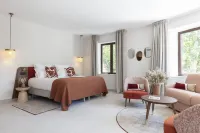 Hôtel et Restaurant la Bastide Bourrelly - Mathias Dandine Hotels in Cabries