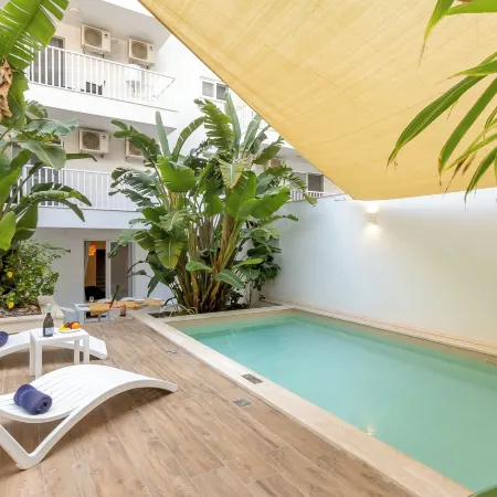 Modern Beautiful Pool and Sea Apt Qawra - Happy Rentals