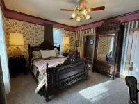 Roseberry House Bed & Breakfast Hotels in Susanville