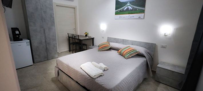 B&B การปฏิวัติเตียงและอาหารเช้า โรงแรมในกาแซร์ตา