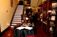Whole Hearts Bed and Breakfast Hotels in Duncan