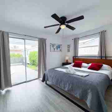 Private Pool Villa Tropical Retreat Near Beach Rooms