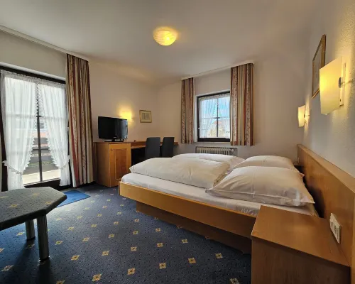 Arrivel Hotel am Bergson Отели рядом с достопримечательностью «Пазинг-Оберменцинг»