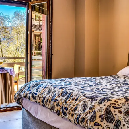 Elia Deluxe Accommodation