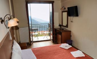 Castri Hotel