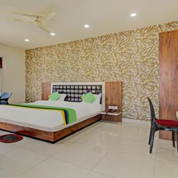 Treebo Golden Heights Hotels near Dimna Chowk