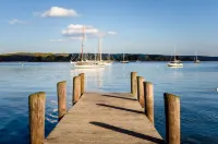 James Pharmacy Bed and Breakfast Hotels in Old Saybrook