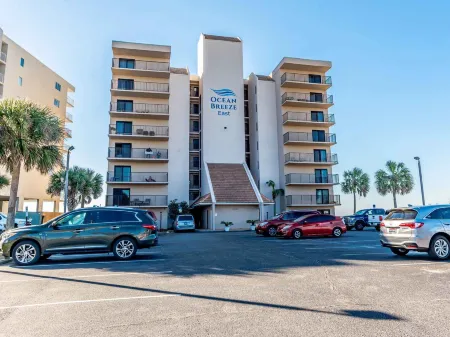 Ocean Breeze East 602