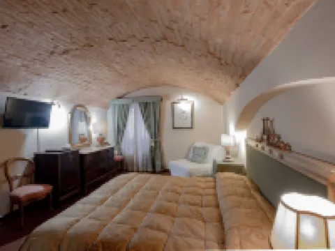 ホテル ルレ ドゥカーレ グッビオのホテル