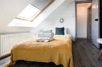 Family Holiday Home With Hot Tub Sleeps 8 Hotels in Telscombe Cliffs