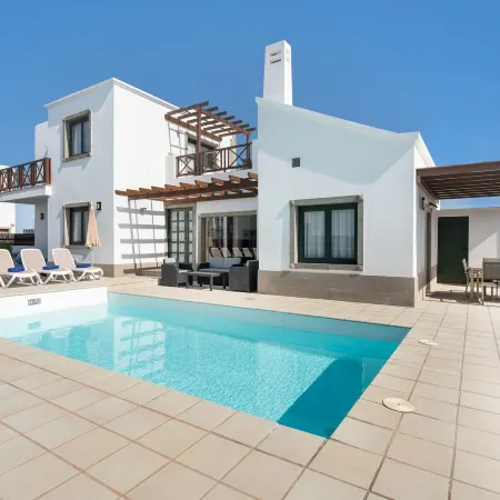 Camelot ​Holiday Homes by LIVVO