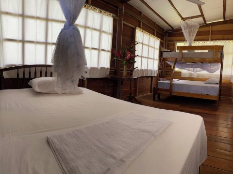 CHOMI HOUSE TAMBOPATA