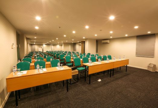 호텔 시타드림 수영장 또는 레스토랑