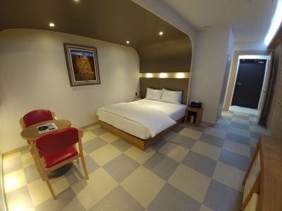 Standard Room Khan Hotel Photo