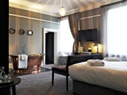 Poets House Hotels in Ely
