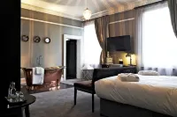 Poets House Hotels in Ely