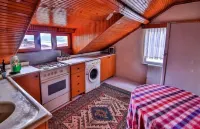 Kristal Pansiyon Hotels in Akkonak