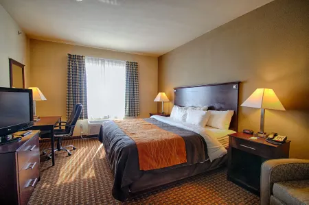Comfort Inn & Suites Near Lake Lewisville Отели в г. Коринф