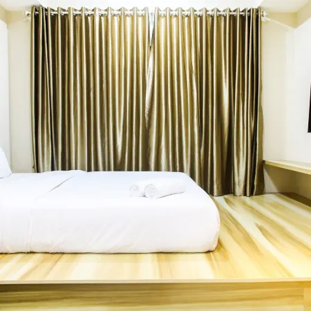 Modern Style the Oasis Studio Apartment with Comfortable Sofa