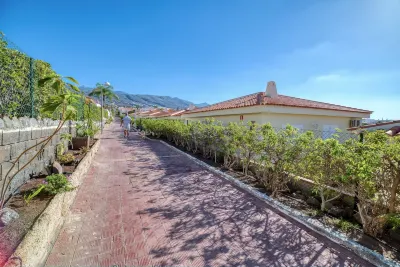 Ona Sueño Azul Hôtels à proximité de : WEBCAM LIVE Santiago del Teide, Los Gigantes