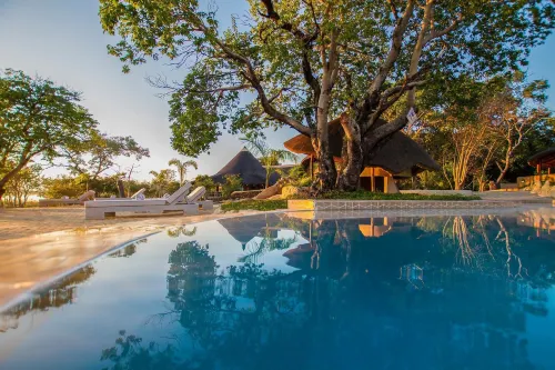 Ikithe Luxury Resort by Mantis Các khách sạn ở Mongu