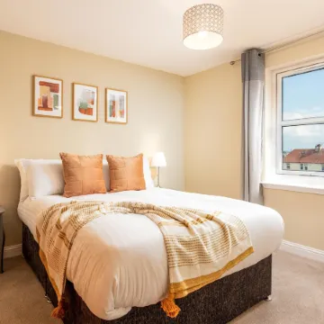 Old Prestwick View - Donnini Apartments