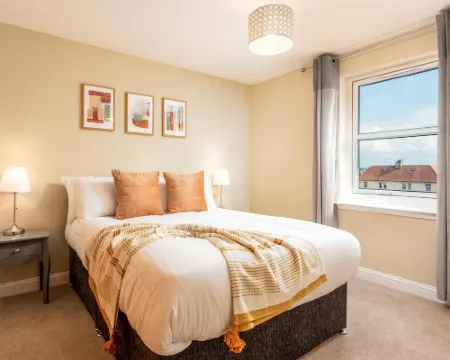 Old Prestwick View - Donnini Apartments Hotels in Prestwick