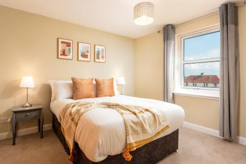 Old Prestwick View - Donnini Apartments