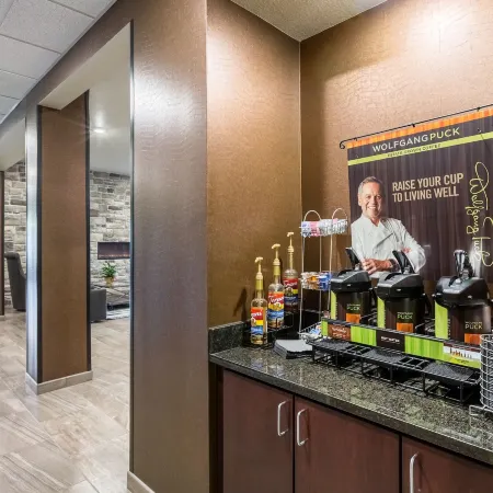 Cobblestone Hotel & Suites - Stevens Point
