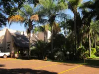 Lion's Guesthouse and the Buck&Lion Restaurant - parking