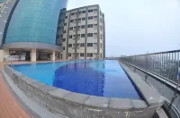 Beston Hotel Palembang - Kolam Renang