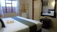 Kamore Guest Inn Hotels in Gumare