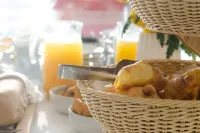 Nautilus Bay Hotel - breakfast