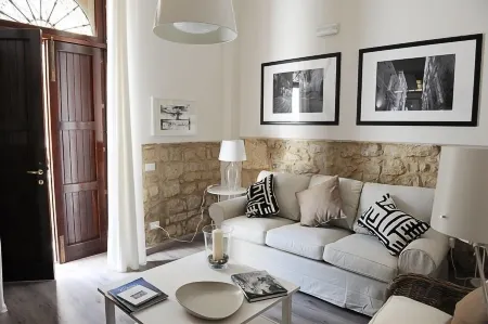 B&B Al Teatro Отели в г. Комизо