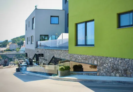 Hotel Vinotel Gospoja Отели в г. Пунат