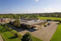 Ramada by Wyndham Fredericton Hotel dekat University of Fredericton