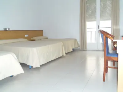 Hotel Sant Jordi Hotels in Cunit