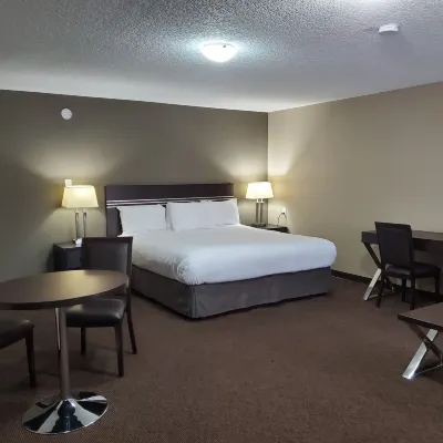 Royal Lodge Hotels near Edmonton Research Park
