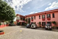 Adventure Inn - ที่มีที่จอดรถ