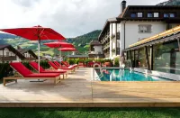 Hotel Tyrol - Pools