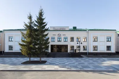 Покровский Отели рядом с достопримечательностью «Церковь Успенья Богородицы с Пароменья»