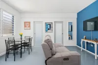 Otium Rentals Gem Spot Near Cafes and Shops