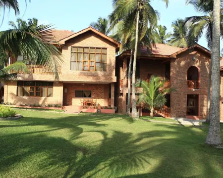 Coconut Grove Beach Resort Hotels in Elmina