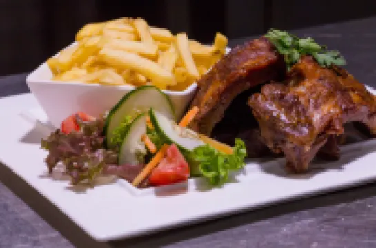 Grand Pela Hotel & Suites